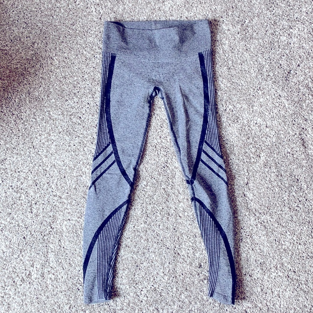 Nils compression yoga pants, grey/blk, size xs/s